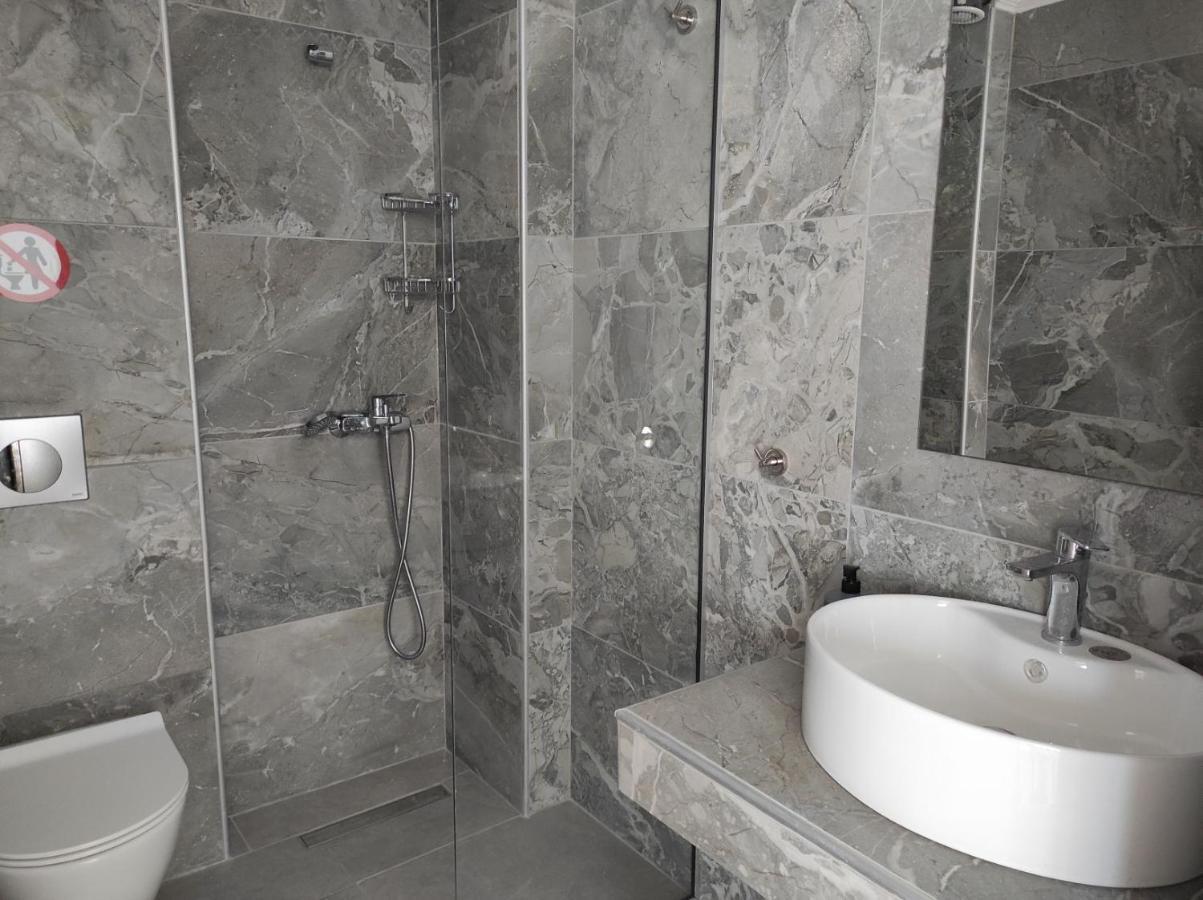 Blue Beach Apartments Офринио Экстерьер фото