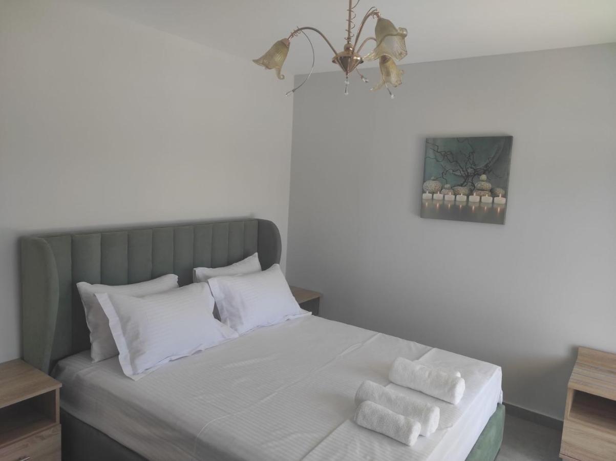 Blue Beach Apartments Офринио Экстерьер фото