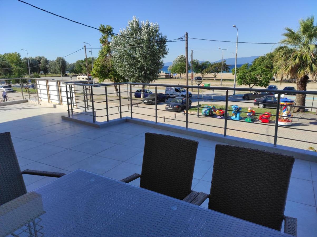 Blue Beach Apartments Офринио Экстерьер фото