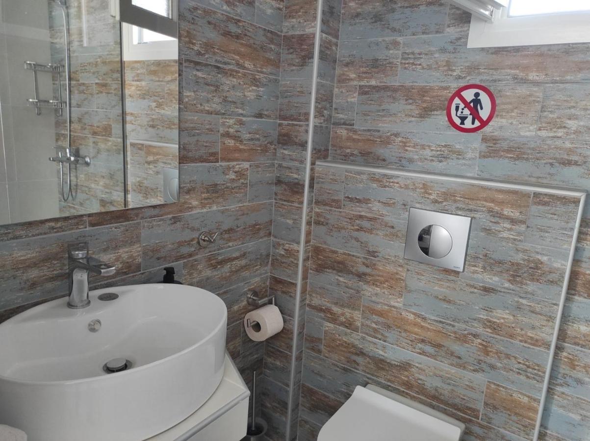 Blue Beach Apartments Офринио Экстерьер фото
