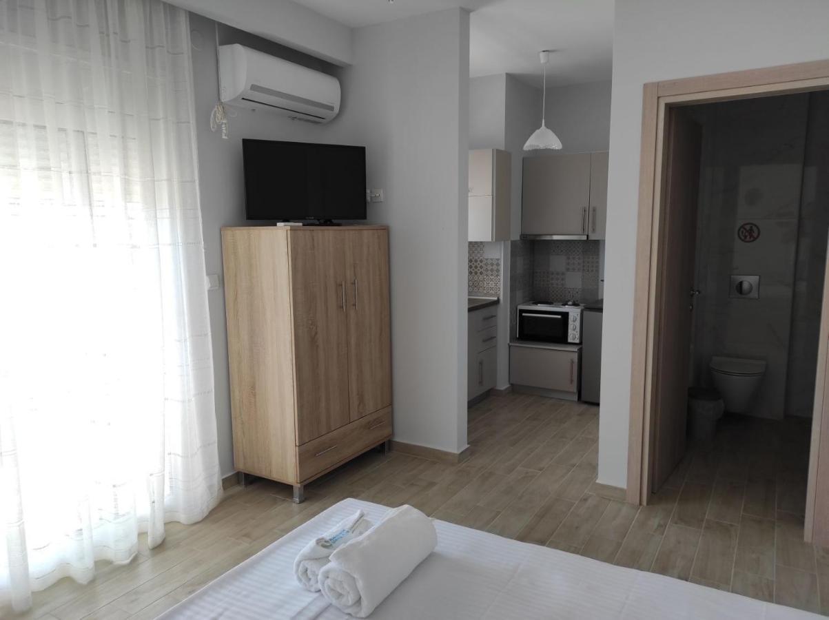 Blue Beach Apartments Офринио Экстерьер фото