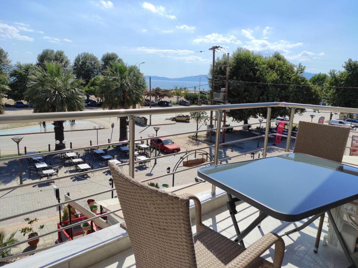 Blue Beach Apartments Офринио Экстерьер фото
